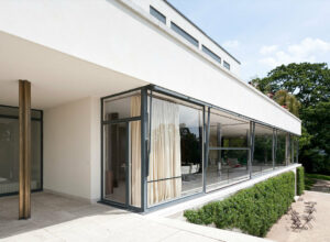 The glass wall of Villa Tugendhat